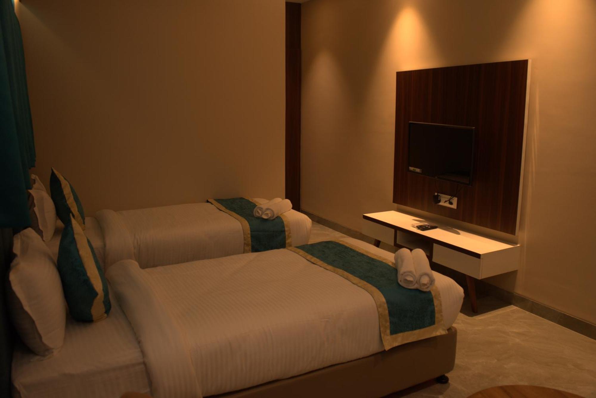 Hotel Tanisha Kishanganj Exterior foto